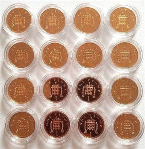 1983 2008 The Royal Mint Crowned Portcullis Chains One Penny 1p Coin