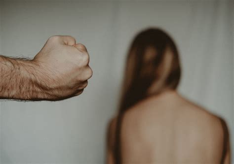 Duplice Femminicidio A Cisterna Di Latina Arrestato Finanziere