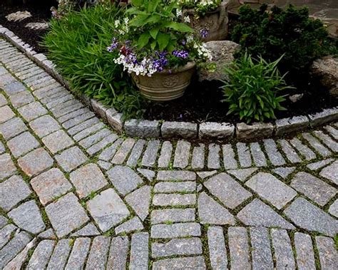 Reclaimed Cobblestone Pavers | Stone Curators