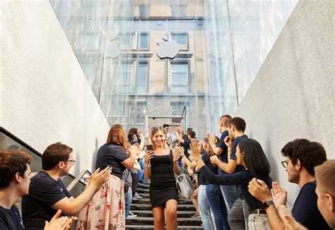 Apple Piazza Liberty now open in Milan - Apple