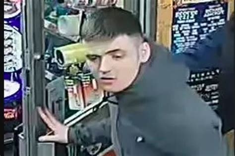 Glasgow Cops Release Cctv Image Of Man After Attempted Murder Daily