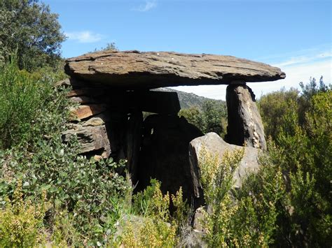 Dòlmens i Menhirs Pilar Dolmen Coll de Brau Departament Llenguadoc