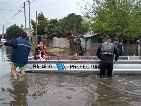 Continuamos Asistiendo A Los Afectados Por Las Inundaciones En La Matanza Argentinagobar