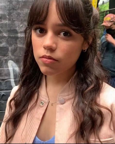 Pin De Silibiriiiiii F1s Version En Jenna Ortega Celebridades