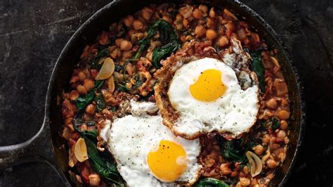 Spinach With Chickpeas And Fried Eggs Recipe Bon Appétit