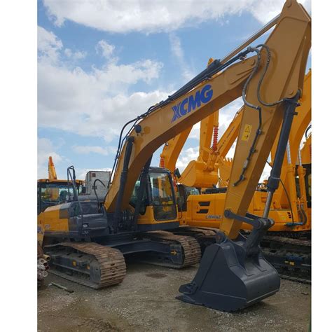 XCMG 1 Cubic Bucket Capacity Isuzu Engine XE215 Backhoe Excavator