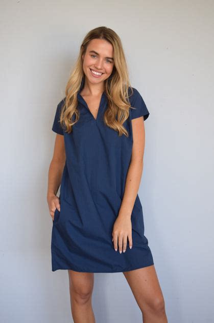 Vicki Short Sleeve Dress New Navy Poplin Neverawallflower