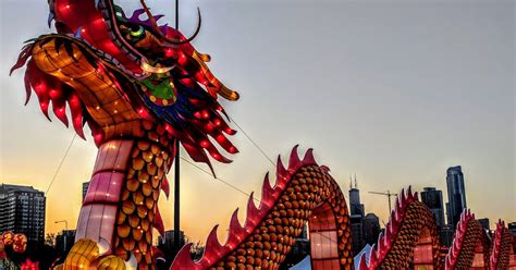 Sloopin A South Loop Blog Shotsaroundthesloop Dragon Skyline