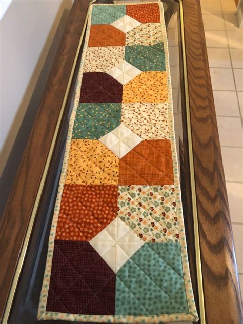 Quilted Table Runners Patterns Quilted Table Toppers Table Runner Pattern Small Quilt