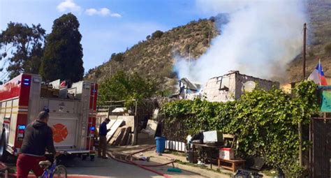 Incendio destruyó vivienda en el sector de El Salto Epicentro Chile