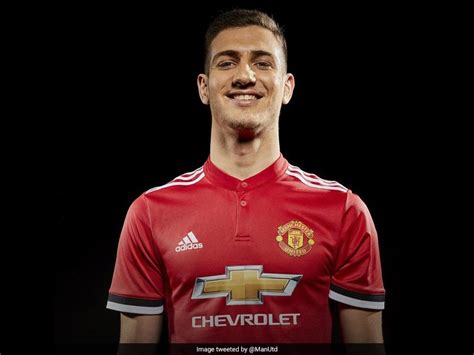 Manchester United Complete Signing Of Diogo Dalot From Fc Porto