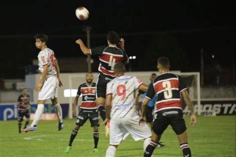 Santa Cruz Tem Retrospecto Positivo Contra O Petrolina No Campeonato