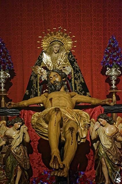 Galería Besapiés al Stmo Cristo de las Aguas y besamanos a Ntra Sra