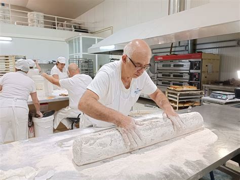 El Mayor Alfajor Del Mundo Se Elabora En Medina Sidonia C Diz Solidaria