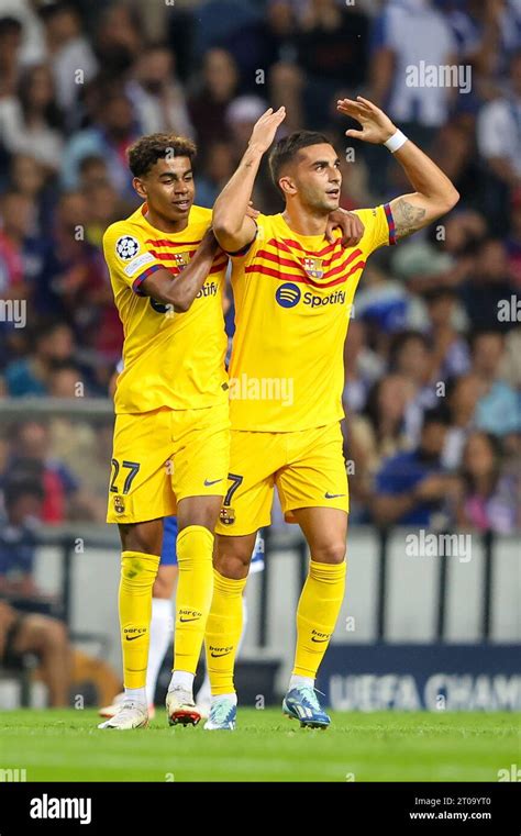 Ferran Torres FC Barcelona Celebrating The Goal During The UEFA