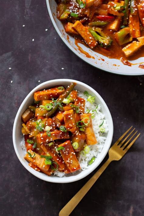 Tofu Stir Fry With Gochujang Sauce