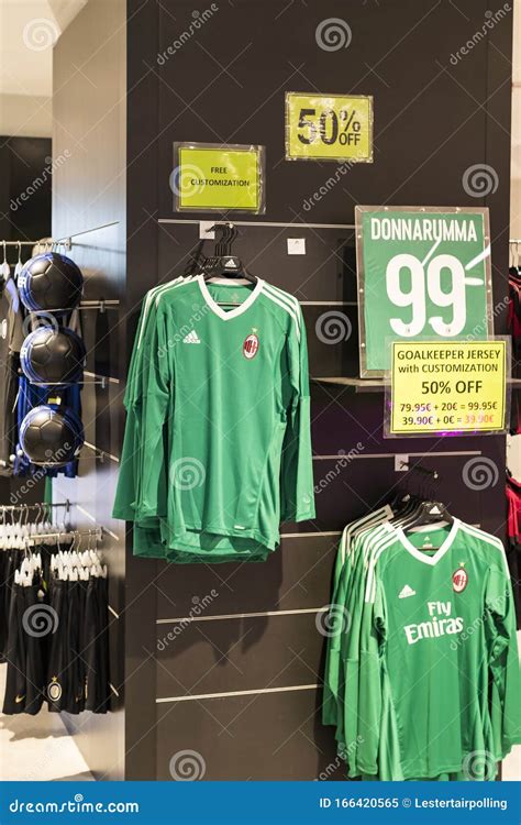 Official Store FC Inter Milan and Milan , Clothing and Footwear Team of ...