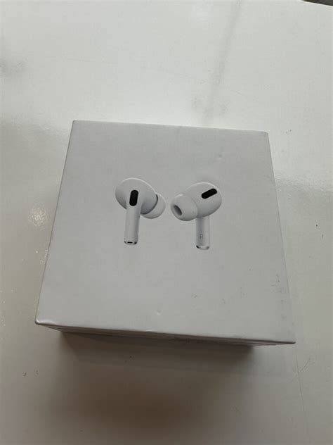 AirPods Pro used | Innovink Solutions