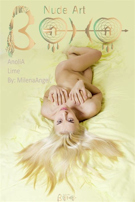 Smoking Hot Chick Showing Their Irresistible Figures Photos