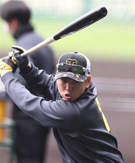 阪神 梅野が「2番・捕手」でスタメン、佐藤輝は今季初の6番起用 岡田監督がつながりを欠く打線にメス― スポニチ Sponichi Annex 野球