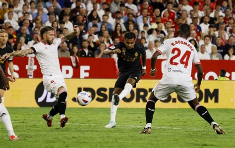 Real Madrid Held By Sevilla As Ancelotti Fumes Reuters