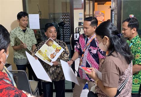 Dinas Koperasi UKM Dan Perdagangan Kota Pematang Siantar Studi Tiru