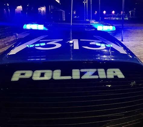 Rapina A Milano Rubano La Collanina A Una Donna E Scappano Arrestati