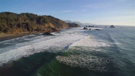 Musique Relaxante avec piano et bruits de vagues pour méditation