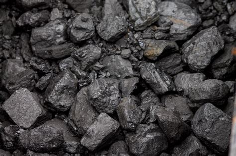 What are the Uses of Lignite Coal? - The Tecky Energy