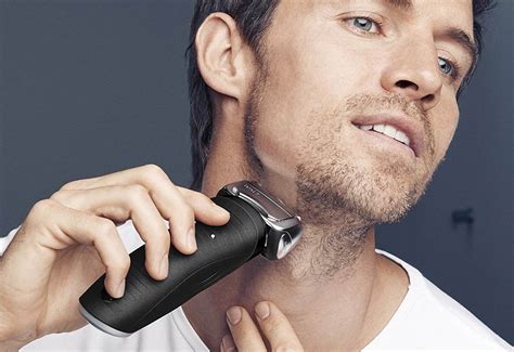 Can You Use Shaving Cream With An Electric Razor Detailed Explanation