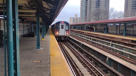 Irt Jerome Av Line Train Action At Moshulu Pkwy Youtube