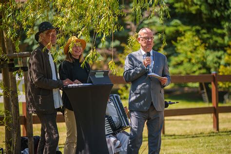 Unart Natur Aquamediale Er Ffnet Einladung Zum Sommernachtstraum