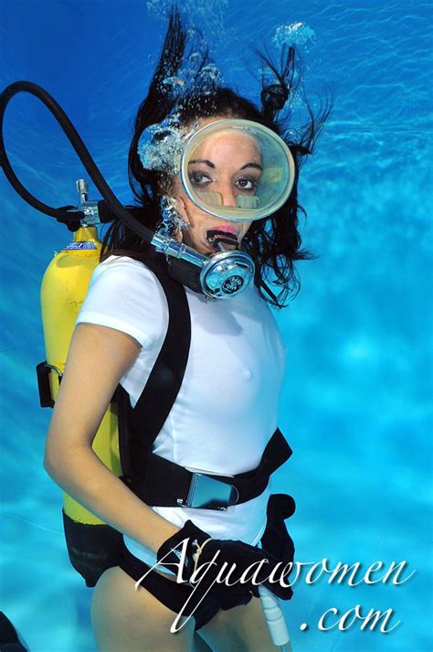 Pin By Booker On 01 Scuba Girl Scuba Diver Girls Sport Girl