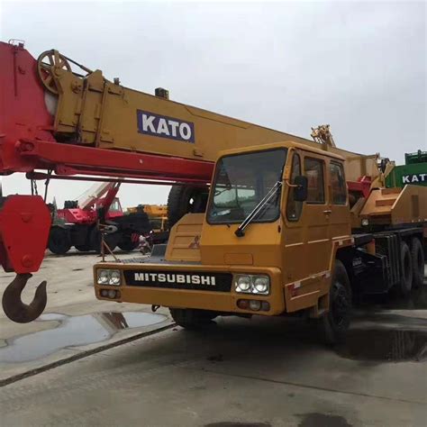 TRUCK CRANE 100 Original Japan Used Kato NK 250E Truck Crane 25 Ton