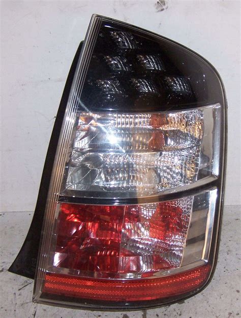 Toyota Prius Ii Lampa Ty Tylna Prawa Shrot Pl