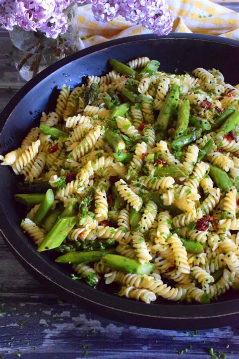 Roasted Asparagus Lemon Butter Pasta Salad Lord Byron S Kitchen