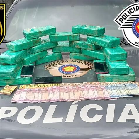 BAEP apreende 20 Kg de pasta base de cocaína na Rodovia Presidente