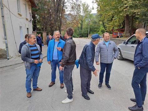 Иван Иванов и общински съветници от ГЕРБ: Работим за село Ряховците!