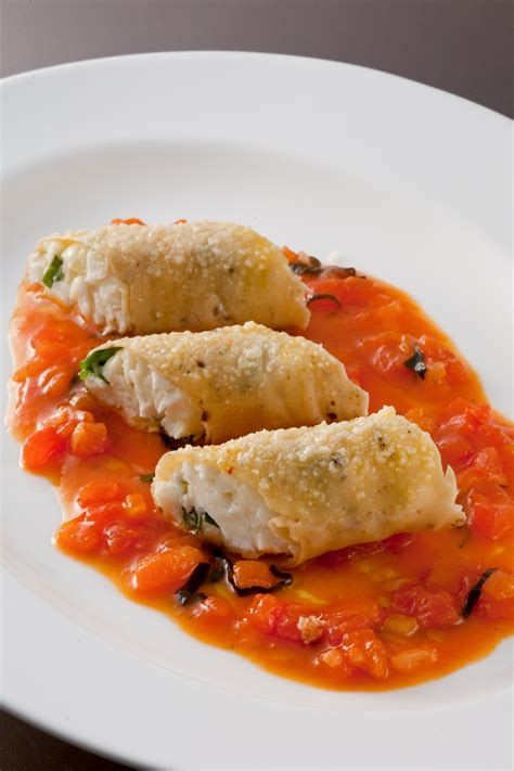 Cannelloni Con Mozzarella Rucola E Pomodoro FSTaste Main Course