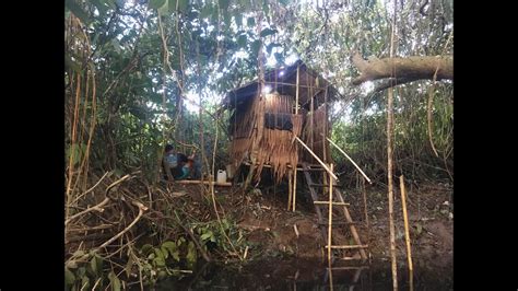 Camping Membuat Shelter Di Tepi Sungai Kecil Yang Dangkal YouTube