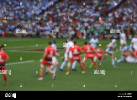 Rugby stadium crowd hi-res stock photography and images - Alamy