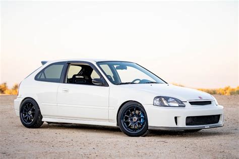 Don Vo - 2000 Honda Civic Hatchback EK - Stance Auto Magazine