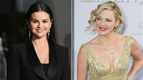 Σελένα Γκόμεζ Μιμήθηκε τη Σαμάνθα Τζόουνς του Sex and the City και η Κιμ Κατράλ απάντησε