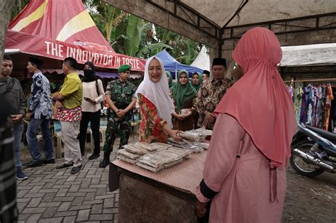 Bupati Bojonegoro Dorong Pertumbuhan UMKM Dalam Ramadan Fair Desa Bogo