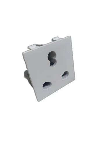 16a Legrand Britzy Socket 2m 3pin Combined At Rs 69piece In Faridabad