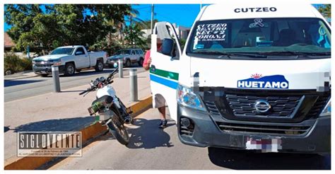 Choque Entre Moto Y Combi En La Avenida Madero Norte De Huetamo Deja Un