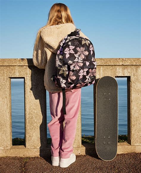 Roxy: Surf, Snowboard, clothing and accessories - Online Shop