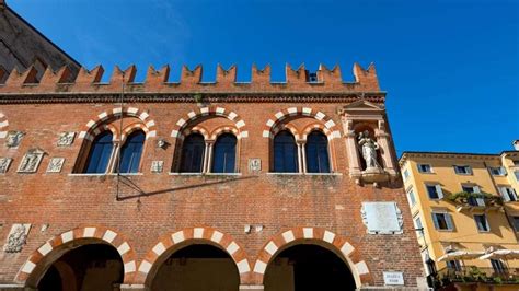 Die Casa Dei Mercanti Auf Der Piazza Erbe In Verona Italienblog ☀