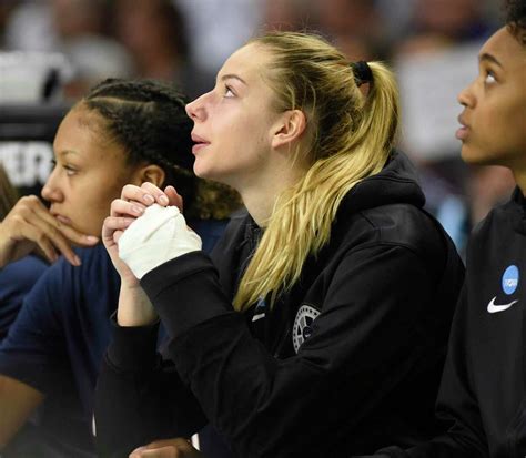 How UConn women’s basketball’s Dorka Juhász has returned from wrist ...