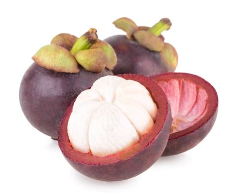 Premium Photo Mangosteen With Cut In Half And Green Leave Isolated On